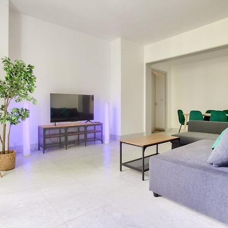Luxurious 2 Bedrooms Tour Eiffel Rapp Free Netflix Paris Exterior foto