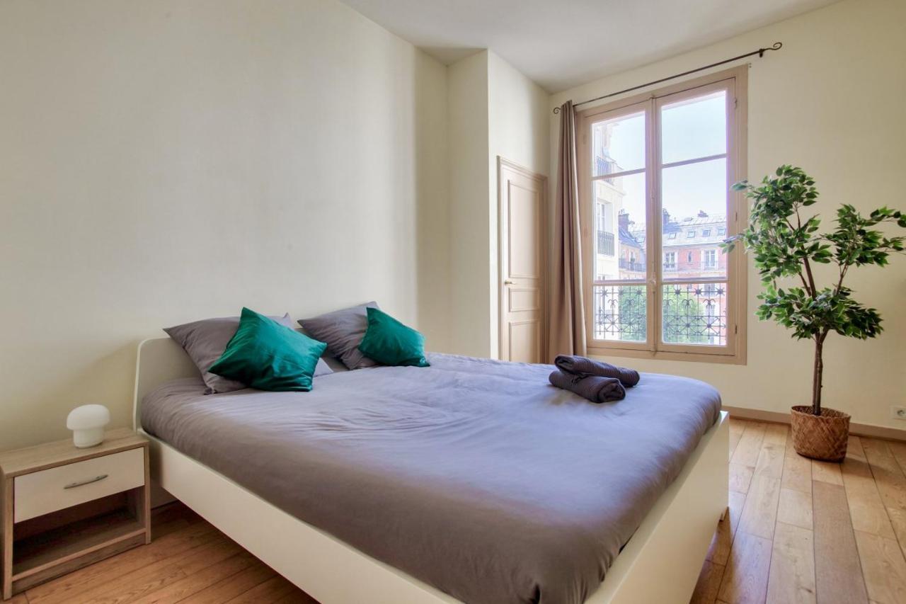 Luxurious 2 Bedrooms Tour Eiffel Rapp Free Netflix Paris Exterior foto